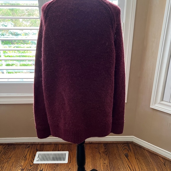 Aritzia Talula V-neck Wool Cardigan, Burgundy, Medium - Picture 4 of 11